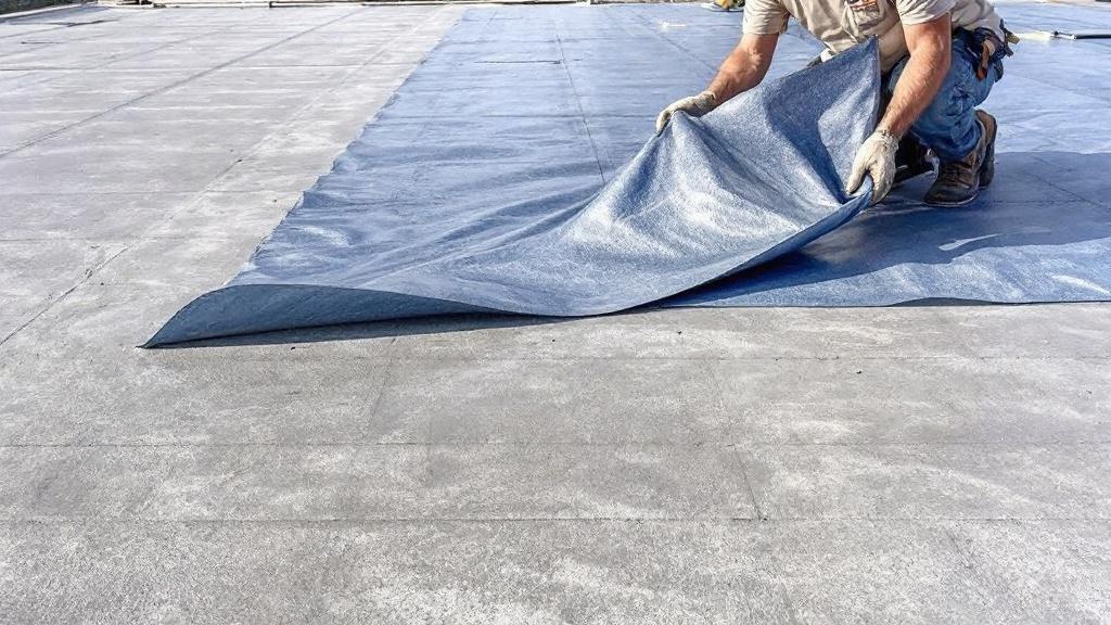 Synthetic Roof Underlayment - Professional Asphalt Shingles by Roofing contractors